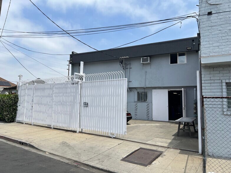 2614 Geraldine St, Los Angeles, CA à louer - Photo de l’immeuble – Image 3 sur 16