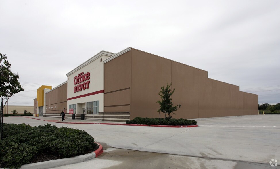 3931-3937 Fairway Plaza Dr, Pasadena, TX à vendre - Photo de l’immeuble – Image 2 sur 6