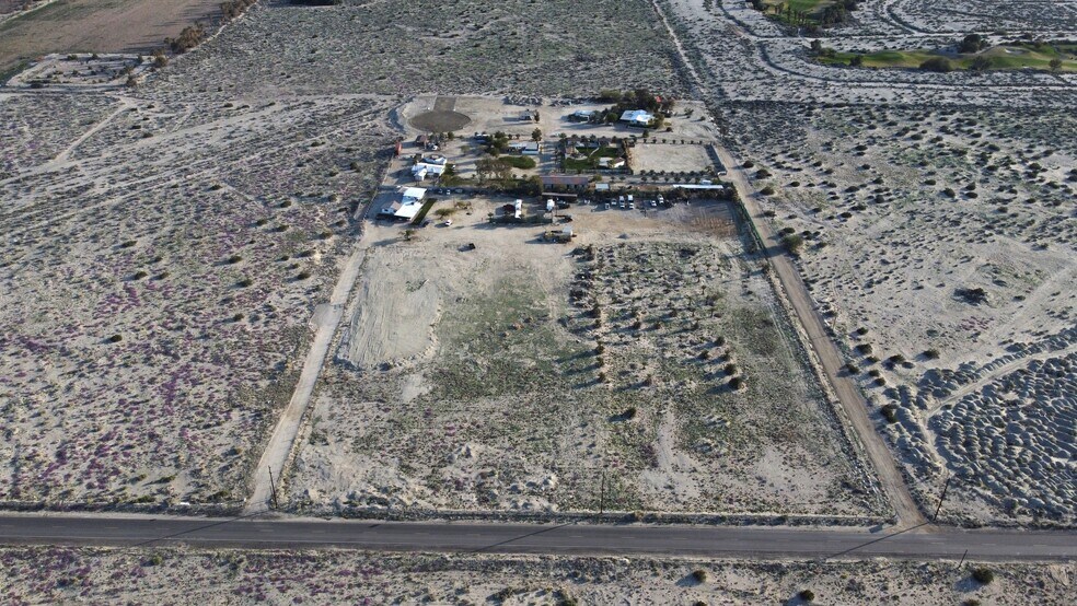 85325 Avenue 44, Indio, CA à vendre - Photo de l’immeuble – Image 2 sur 16