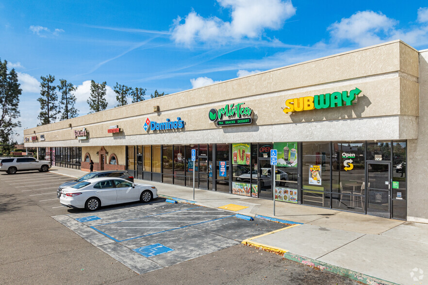 247-293 Academy Ave, Sanger, CA à louer - Photo principale – Image 2 sur 6