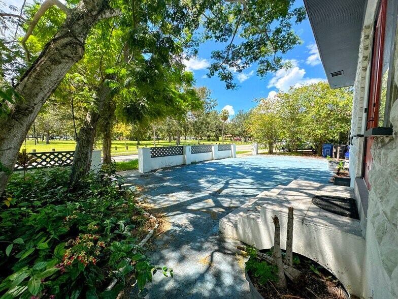 3105 W Spruce St, Tampa, FL à vendre - Photo de l’immeuble – Image 2 sur 15