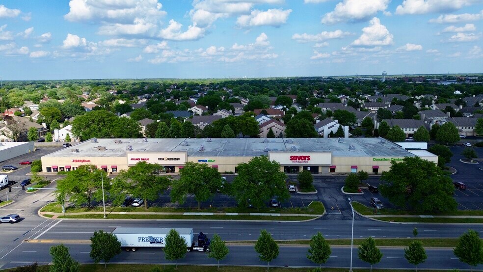 15601-15625 S 94th Ave, Orland Park, IL à louer - Photo de l’immeuble – Image 1 sur 9