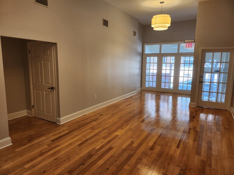 932 Pine St, Philadelphia, PA à louer - Hall d’entrée – Image 2 sur 28