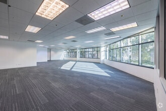 3100 Oak Rd, Walnut Creek, CA à louer Photo intérieure– Image 2 sur 15