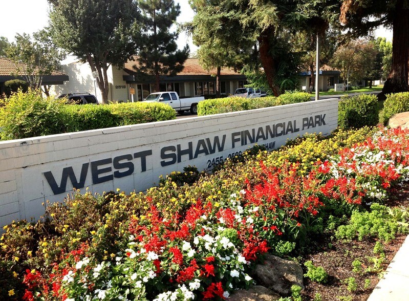 2505 W Shaw Ave, Fresno, CA à vendre - Photo de l’immeuble – Image 3 sur 12