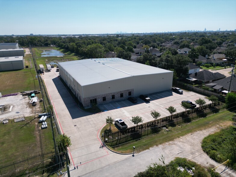 5424 Clara Rd, Houston, TX à louer - Photo de l’immeuble – Image 1 sur 4