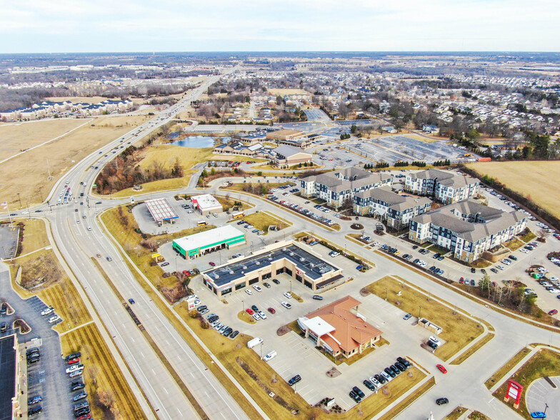 1413 Grindstone Plaza Dr, Columbia, MO à louer - Photo de l’immeuble – Image 3 sur 11
