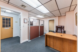 330 Milltown Rd, East Brunswick, NJ à louer Photo intérieure– Image 1 sur 4