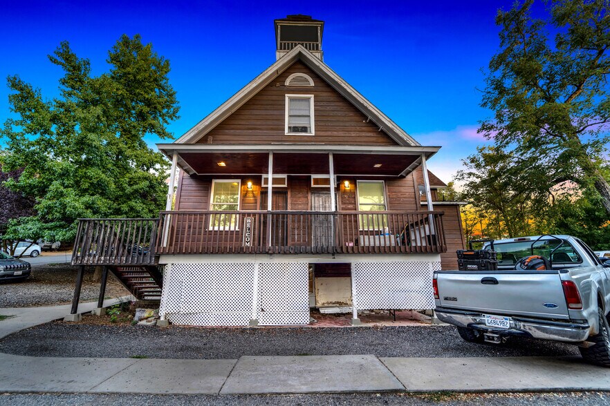 2015-21 2nd St, Julian, CA à vendre - Photo principale – Image 1 sur 30