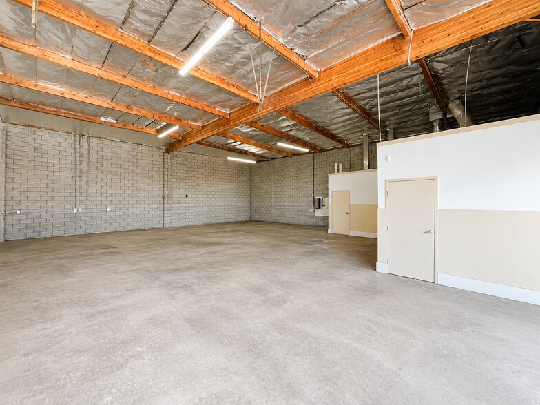 12555 Branford St, Pacoima, CA à louer - Photo intérieure – Image 2 sur 8