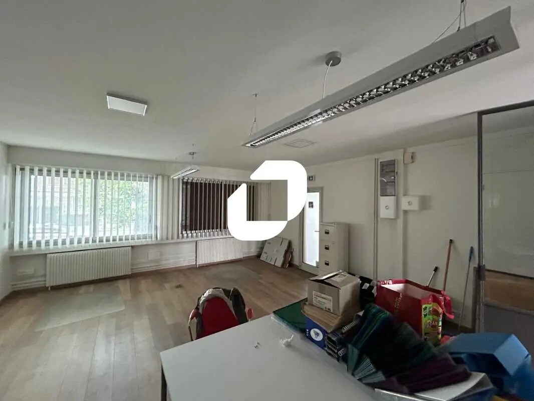 Bureau dans Chevilly-Larue à louer Photo intérieure– Image 1 sur 9