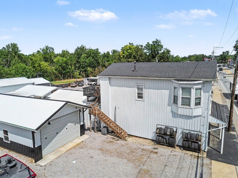 209 N High St, Mount Orab, OH à vendre - Photo de l’immeuble – Image 3 sur 15