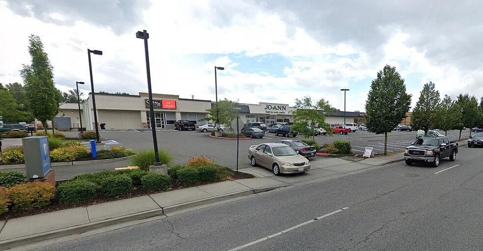 410-526 E College Way, Mount Vernon, WA à louer - Photo de l’immeuble – Image 3 sur 3