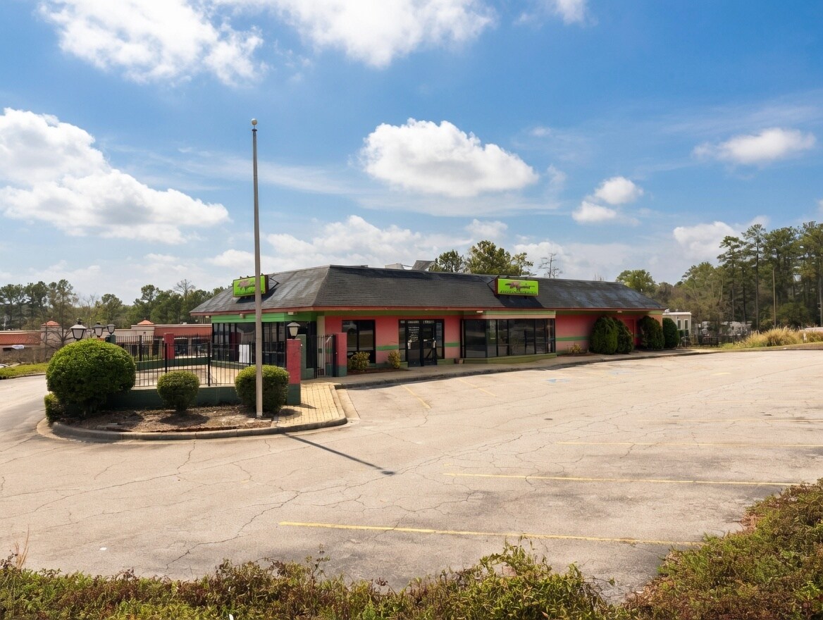 9009 Two Notch Rd, Columbia, SC à vendre Photo de l’immeuble– Image 1 sur 2