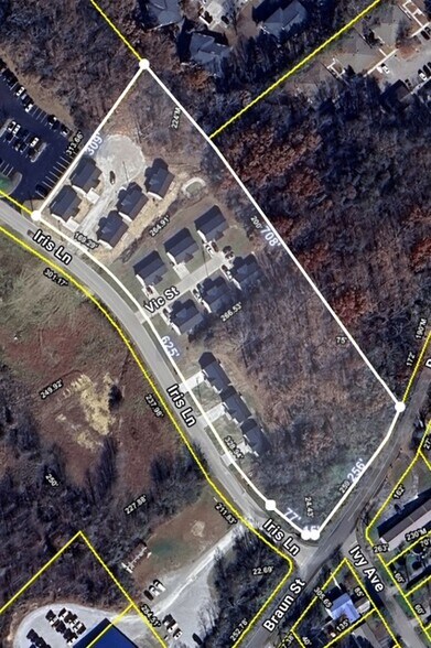 225 Iris Ln, Crossville, TN à vendre - Photo principale – Image 1 sur 7