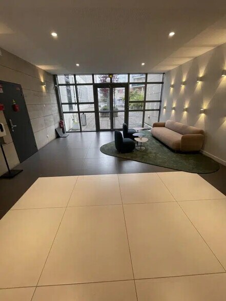 Bureau dans Rueil-Malmaison à louer - Photo intérieure – Image 1 sur 12