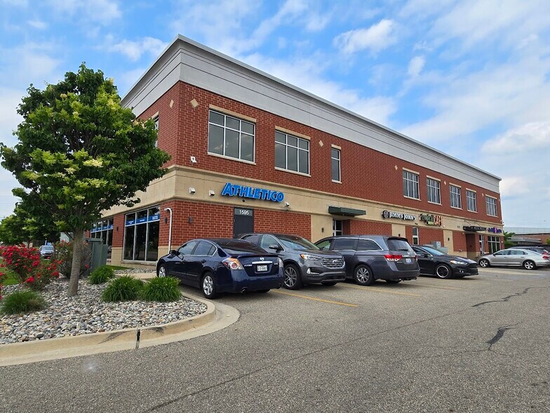 1595 W Lake Lansing Rd, East Lansing, MI à louer - Photo de l’immeuble – Image 2 sur 6