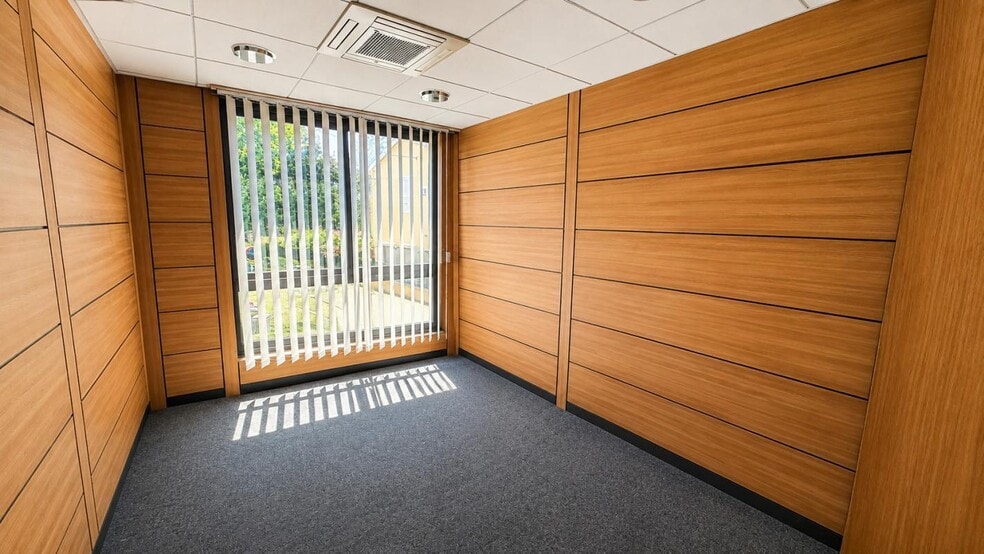 Bureau dans Bourg-en-Bresse à louer - Photo intérieure – Image 2 sur 4