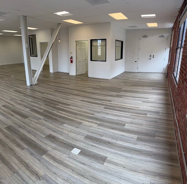 101-107 S B St, San Mateo, CA à louer - Photo intérieure – Image 3 sur 8
