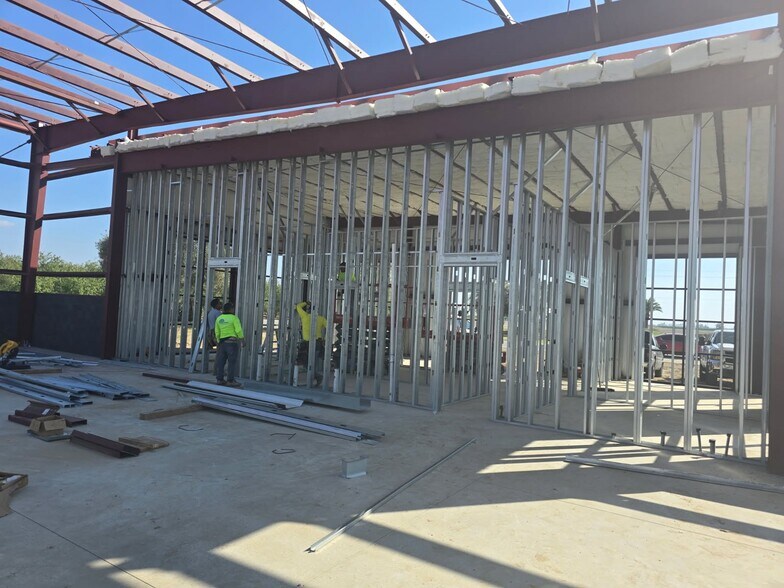 31242 Shelby Ln, Shafter, CA à louer - Photo de l’immeuble – Image 2 sur 10