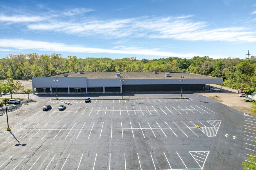 4001 Refugee Rd, Columbus, OH à louer - Aérien – Image 1 sur 5