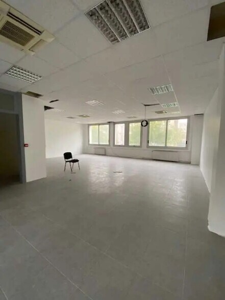 Bureau dans Le Havre à louer - Photo de l’immeuble – Image 3 sur 6