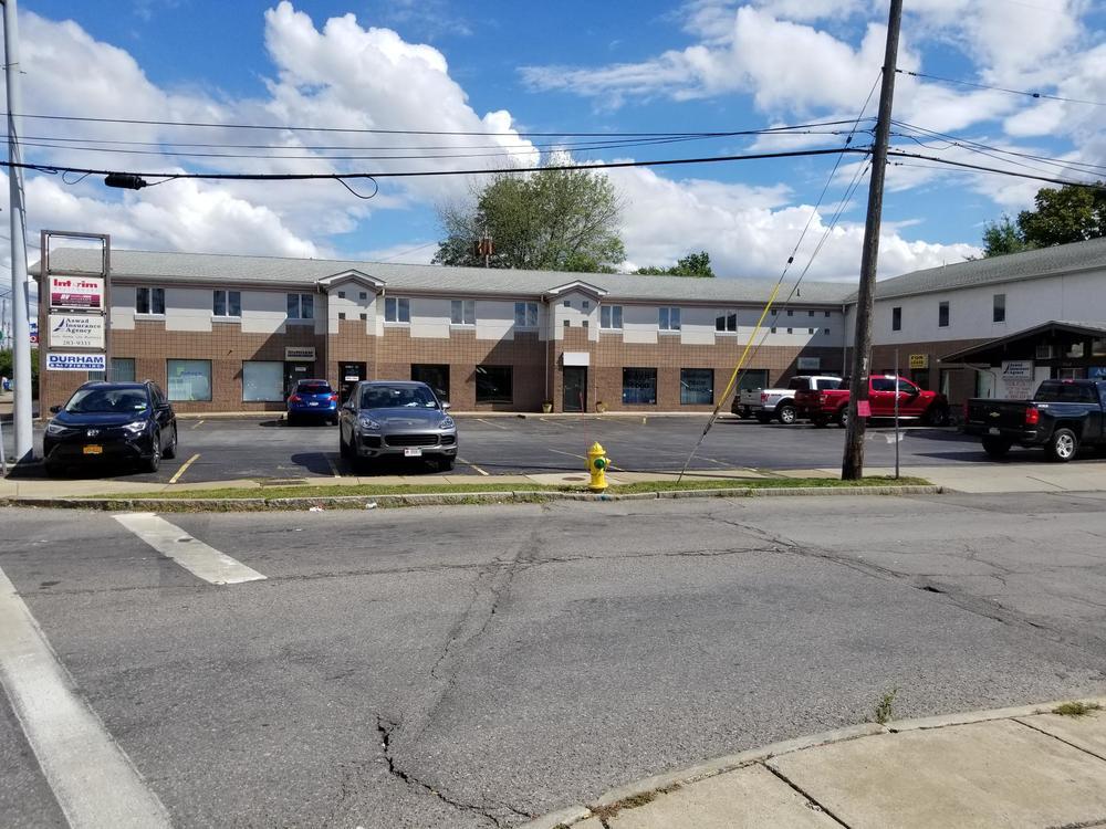 7703 Niagara Falls Blvd, Niagara Falls, NY à louer Photo de l’immeuble– Image 1 sur 14