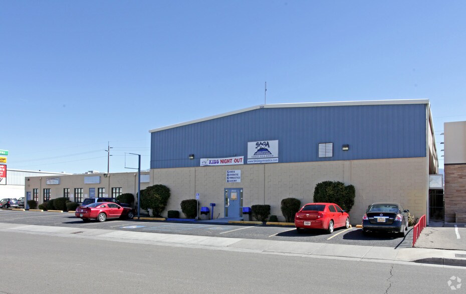 2832-2840 Girard Blvd, Albuquerque, NM à louer - Photo de l’immeuble – Image 2 sur 4
