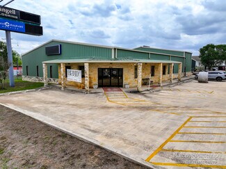 Plus de détails pour 2301 10th St, Floresville, TX - Local d’activités à vendre