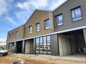 Plus de détails pour Bureau, Industriel/Logistique à louer