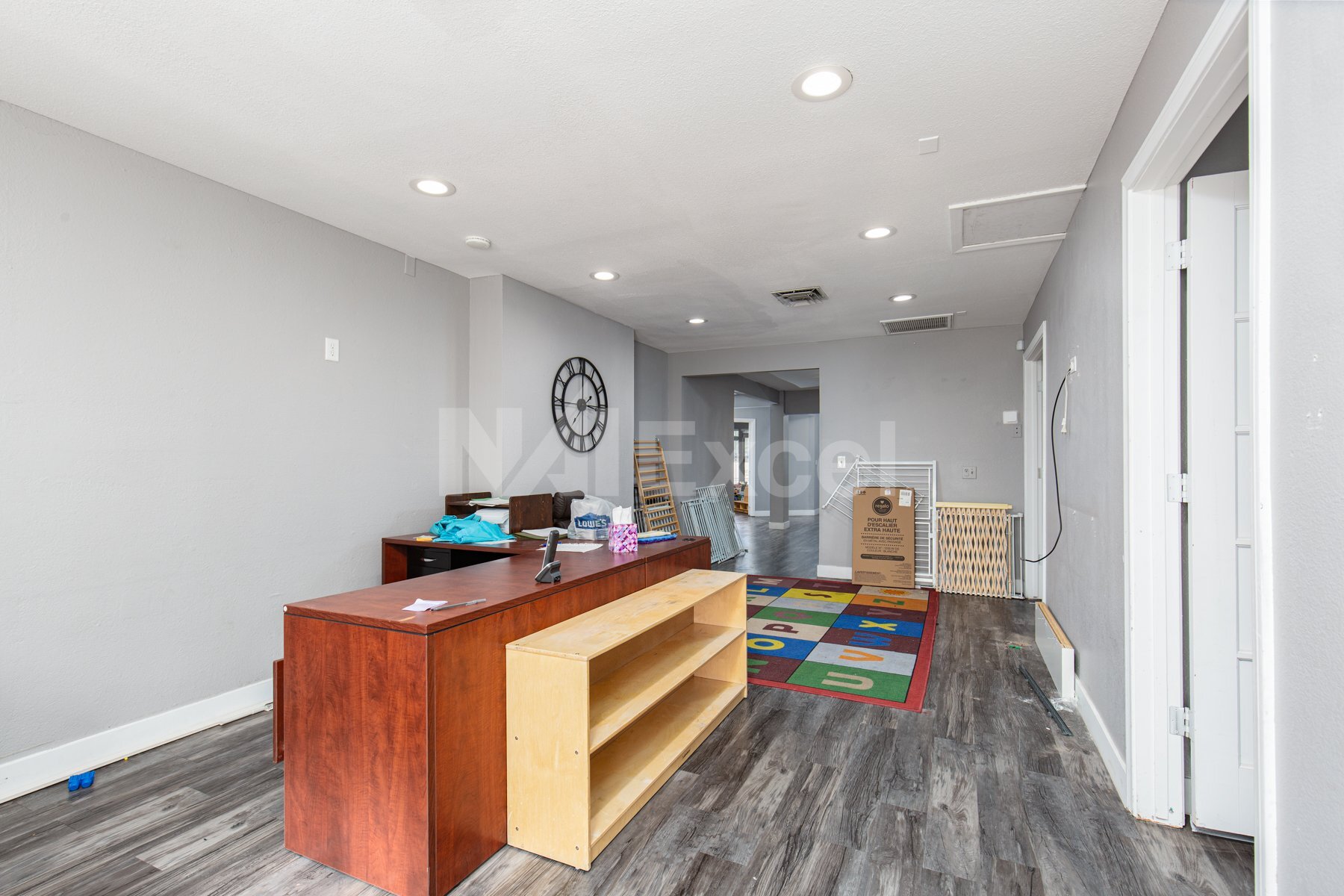 2948 E Russell Rd, Las Vegas, NV à vendre Photo intérieure– Image 1 sur 8