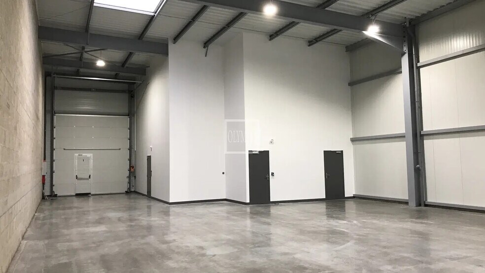 Local d’activités dans Sainte-Luce-sur-Loire à louer - Photo intérieure – Image 2 sur 4