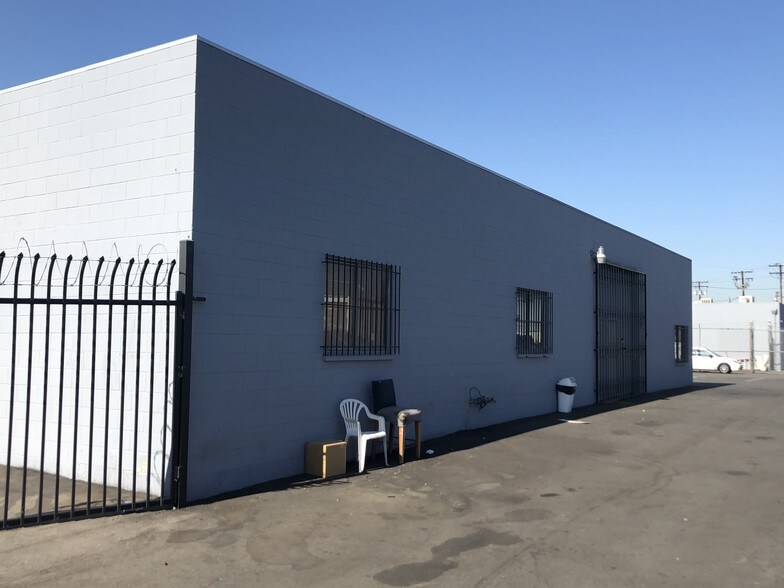 2068 Mountain View Rd, El Monte, CA à louer - Photo de l’immeuble – Image 2 sur 7