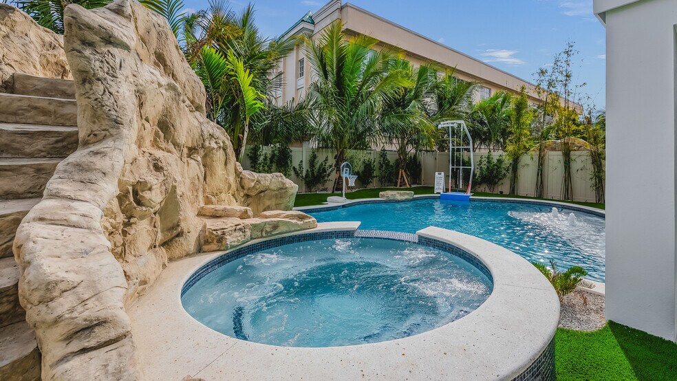 Vunique Vacations Portfolio portefeuille de 2 biens à vendre sur LoopNet.fr - Photo de l’immeuble – Image 1 sur 91