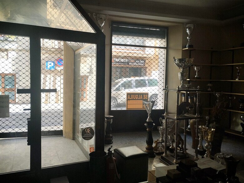 Local commercial dans Cáceres, Cáceres à louer - Photo de l’immeuble – Image 3 sur 10