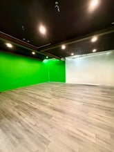 8721 W Sunset Blvd, West Hollywood, CA à louer Photo intérieure– Image 1 sur 1
