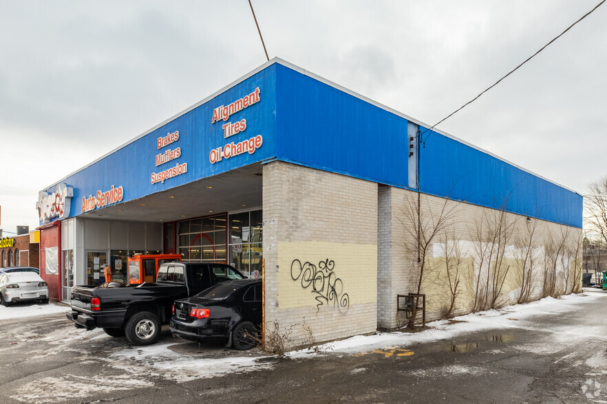1608 Merivale Rd, Ottawa, ON à vendre - Photo principale – Image 1 sur 2