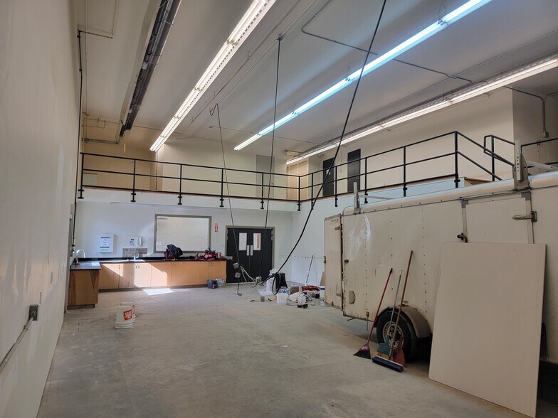 3975 18th Av, Prince George, BC à vendre - Photo intérieure – Image 3 sur 12