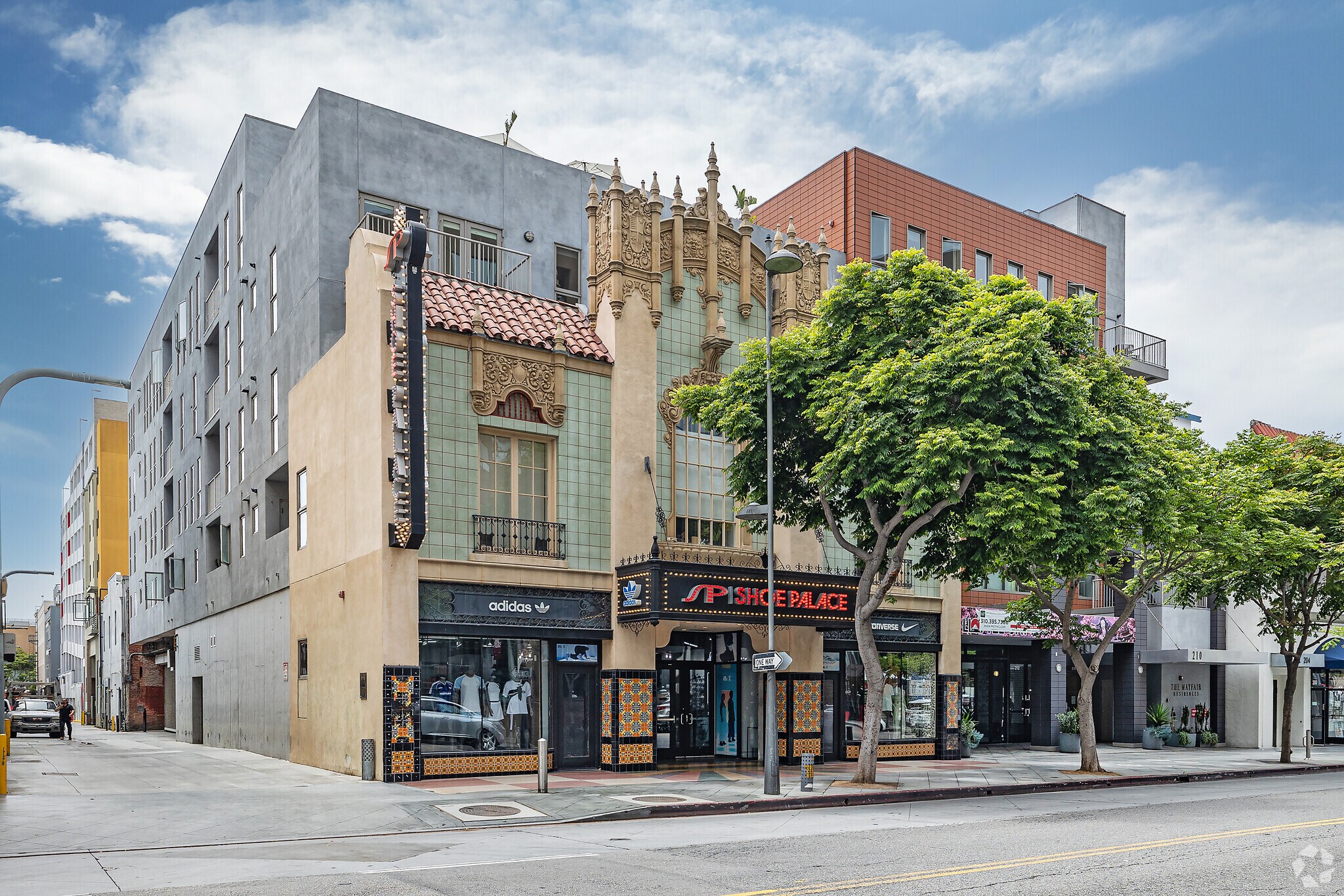 210-214 Santa Monica Blvd, Santa Monica, CA à louer Photo de l’immeuble– Image 1 sur 74