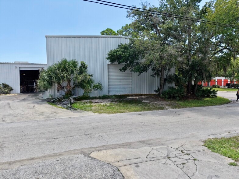 565 Parque Dr, Ormond Beach, FL à vendre - Photo de l’immeuble – Image 2 sur 13