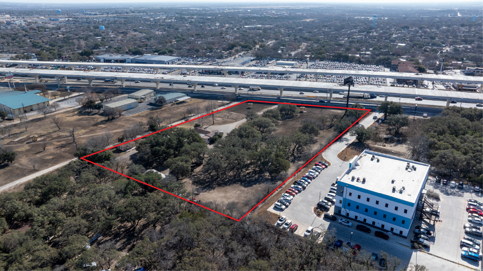 12995 N Interstate 35, Live Oak, TX à vendre - Photo de l’immeuble – Image 2 sur 12