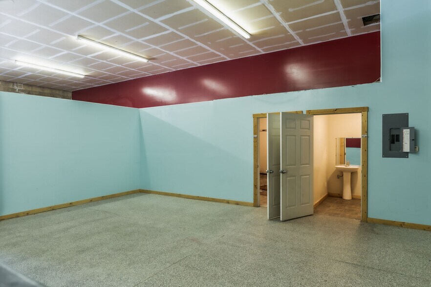 296 S State St, La Verkin, UT à louer - Photo de l’immeuble – Image 3 sur 19