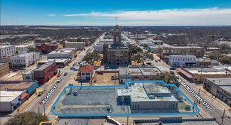 Plus de détails pour 110 N Main St, Cleburne, TX - Local commercial à louer