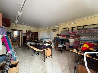 Plus de détails pour Calle de las Casas de Cotallo, 1-1, Cáceres - Local commercial à louer