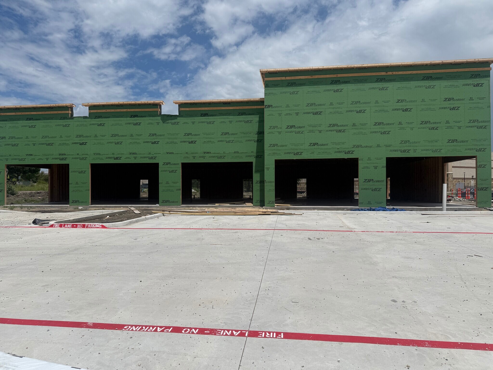 900 E Ralph Hall Pky, Rockwall, TX à louer Photo principale– Image 1 sur 2