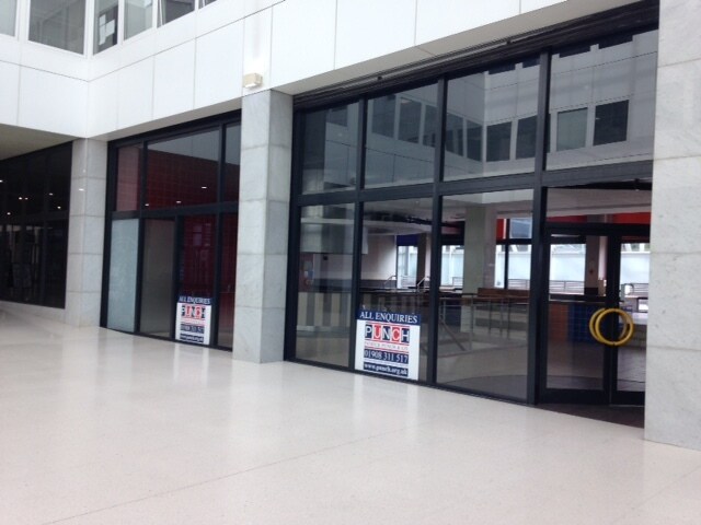 394-398 Midsummer Blvd, Milton Keynes à louer Photo de l’immeuble– Image 1 sur 2