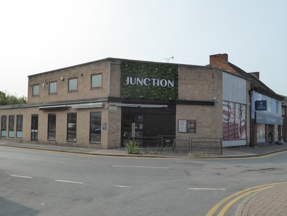 21-23 Wolverhampton Rd, Cannock à louer Photo de l’immeuble– Image 1 sur 4