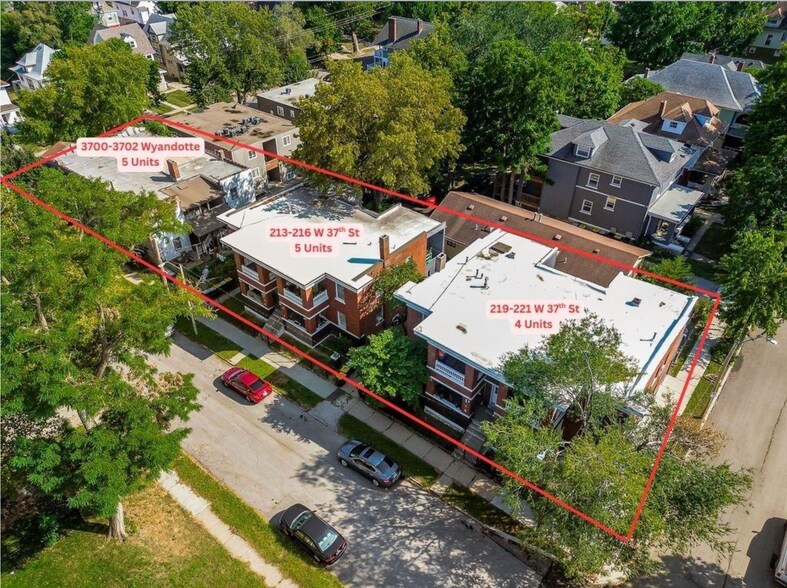 3 Apartment Buildings portefeuille de 3 biens à vendre sur LoopNet.fr - Photo de l’immeuble – Image 2 sur 23