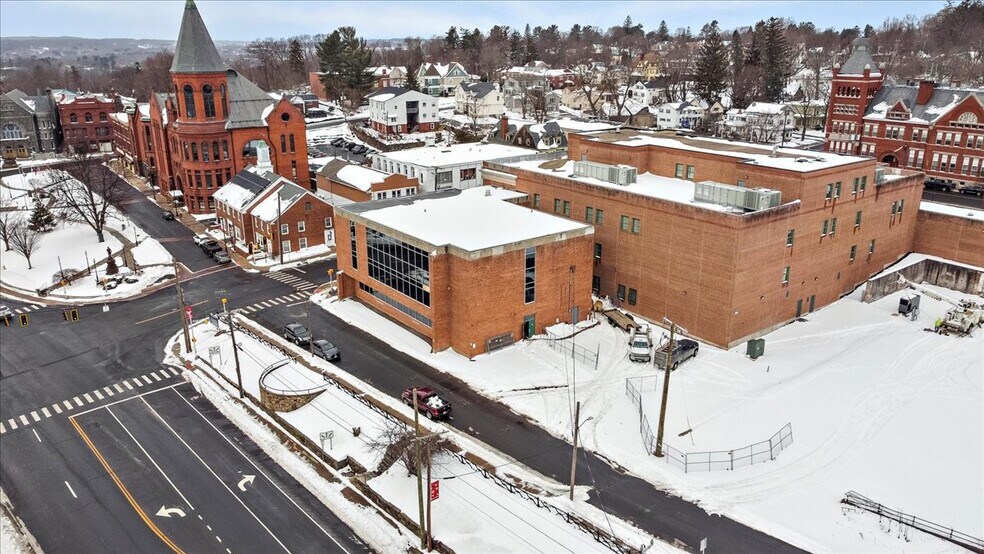 4 Park St, Vernon, CT à vendre - Photo de l’immeuble – Image 3 sur 9