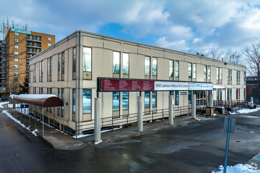 3000 Lawrence Ave E, Toronto, ON à louer - Photo principale – Image 1 sur 3